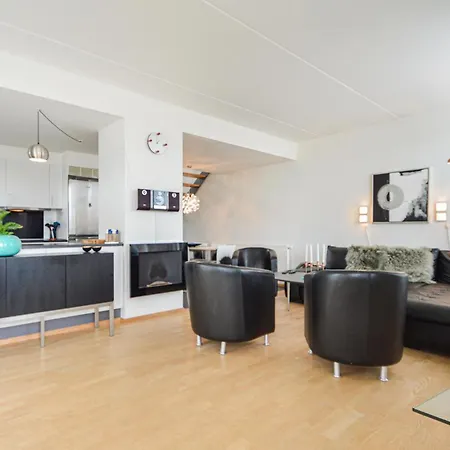3 Bedroom In Romo